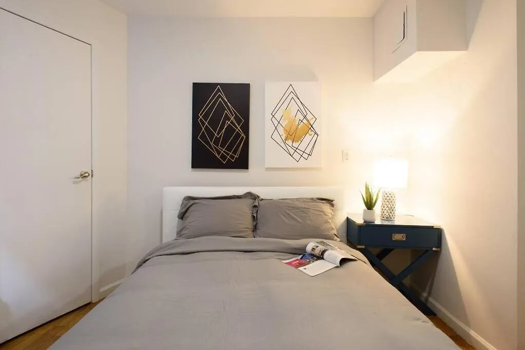 109-1 Huge 3Br Best Value Amazing Nyc Apt New York 0*,  United States